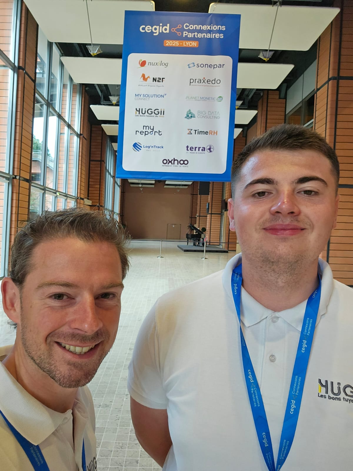 Photo de l'équipe HUGGII au salon CEGID 2025 Lyon